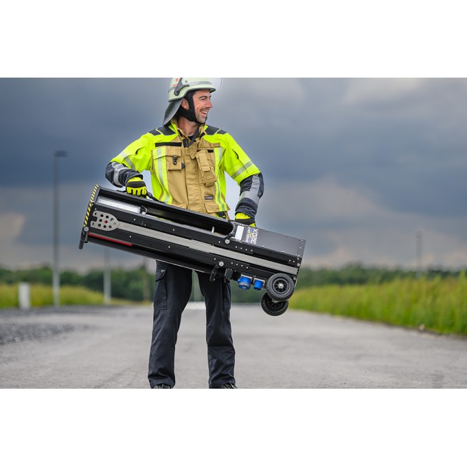 Sistem telescopic de iluminare temporara 320W - 45.000 lumeni - cu acumulator